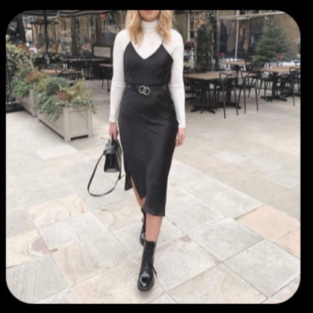 Marina Silky black dress